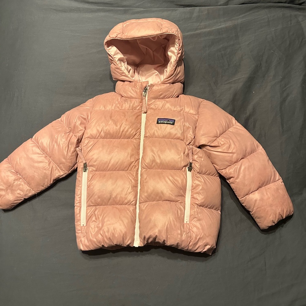 Barely used 3T Patagonia coat